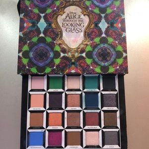 UD X Alice Through the Looking Glass Palette
